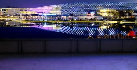 小間距全彩led顯示屏的評測要求？